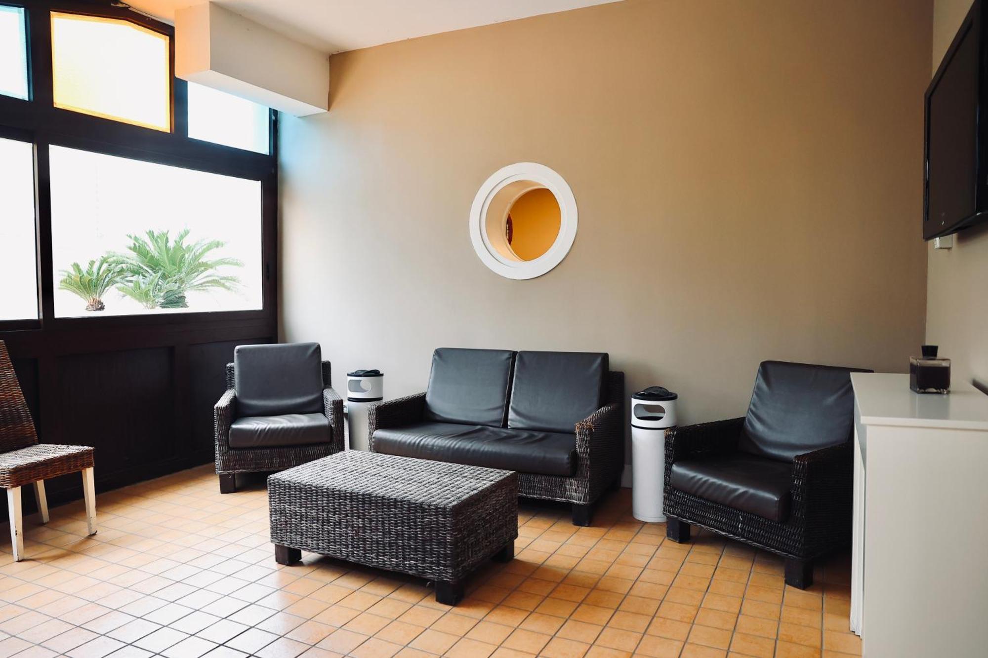 Hotel Max Aversa Bagian luar foto