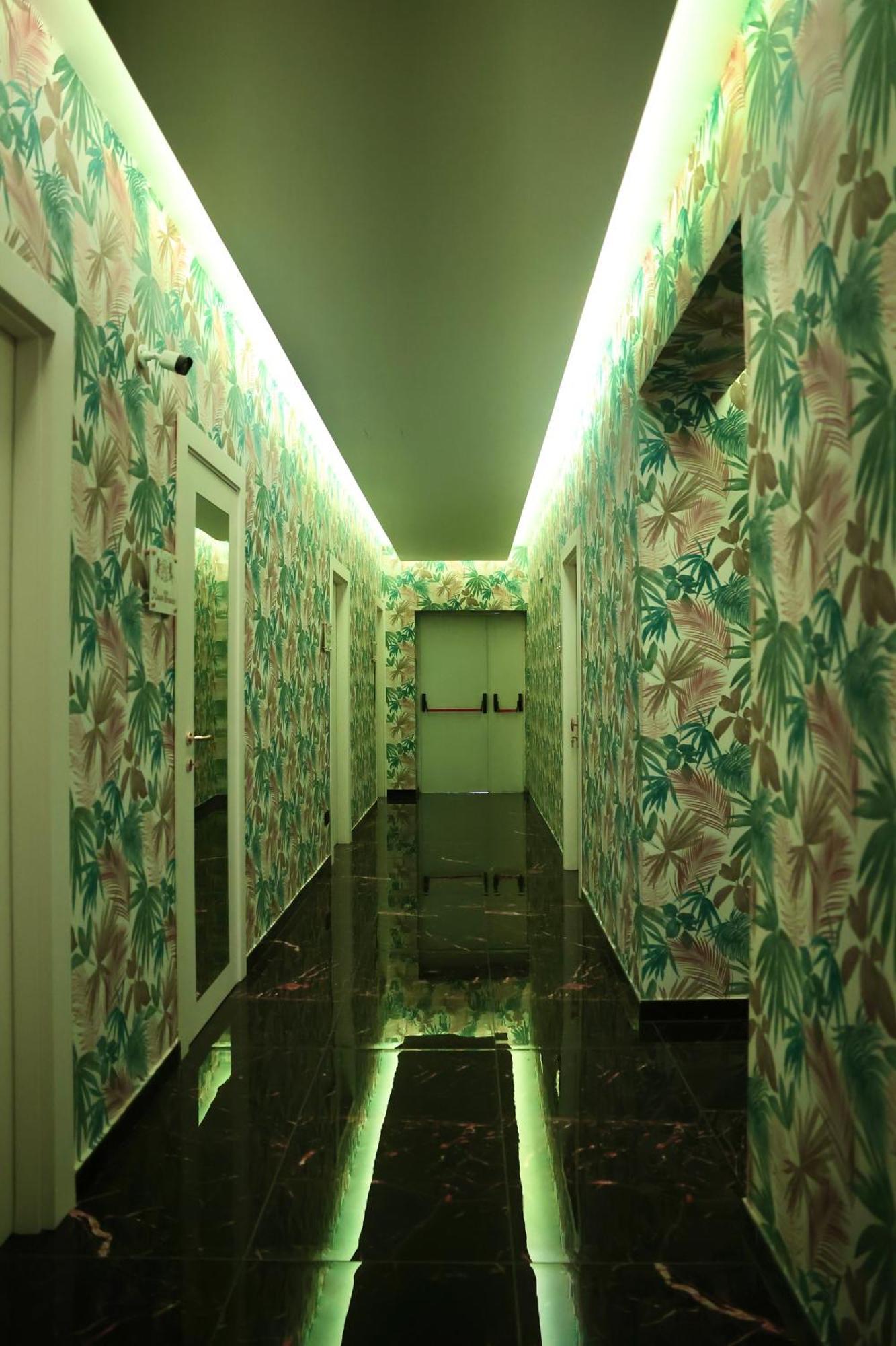 Hotel Max Aversa Bagian luar foto