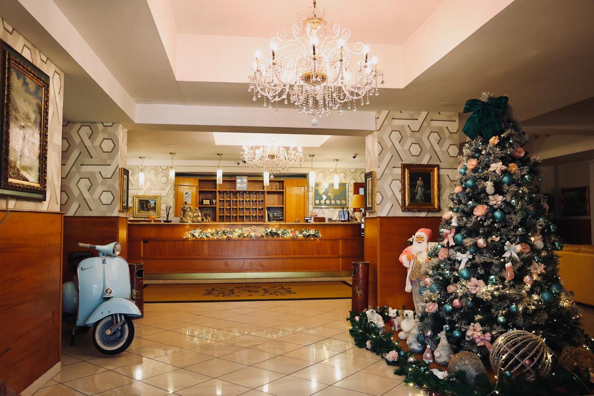 Hotel Max Aversa Bagian luar foto