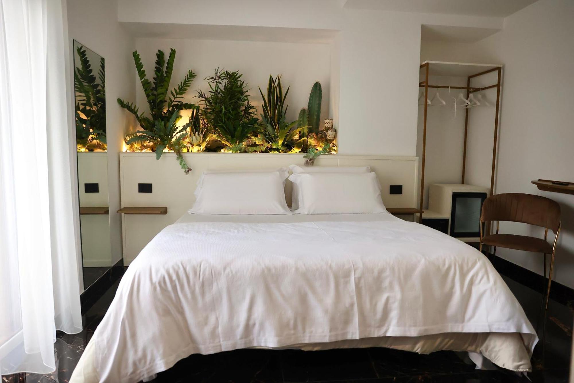 Hotel Max Aversa Bagian luar foto